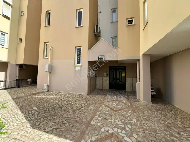 Lara Merkezde Site İçi Mimari Tasarım 3+1 Ara Kat Satılık Daire — görsel 2