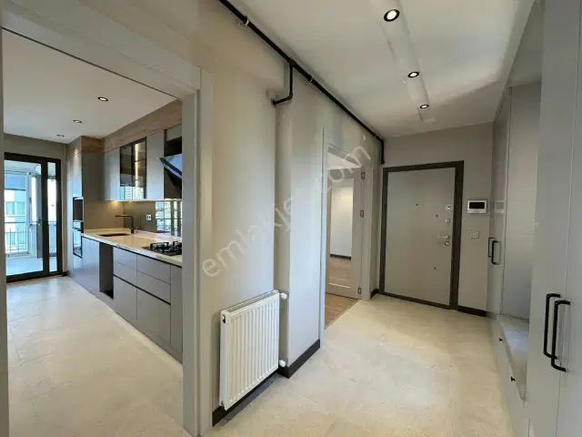 Lara Merkezde Site İçi Mimari Tasarım 3+1 Ara Kat Satılık Daire — görsel 5