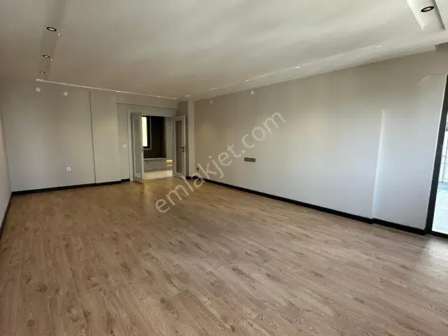 Lara Merkezde Site İçi Mimari Tasarım 3+1 Ara Kat Satılık Daire — görsel 6