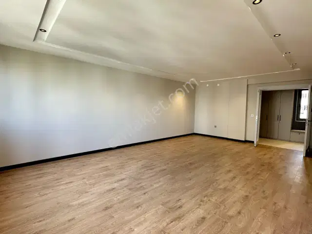 Lara Merkezde Site İçi Mimari Tasarım 3+1 Ara Kat Satılık Daire — görsel 25