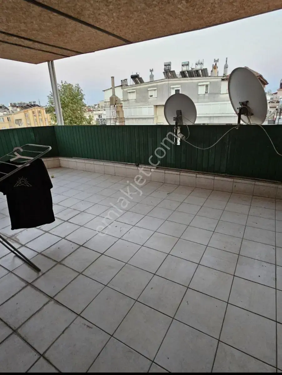 280m 5+3 Ve 100m2 Teras Dubleks-3ayrı Kiralık Daire Halinde — görsel 7