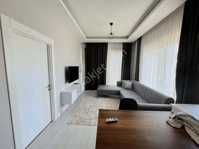 Sıfır Eşyalı Full Lüks Akılı Kiralık 1+1 Daire — görsel 11