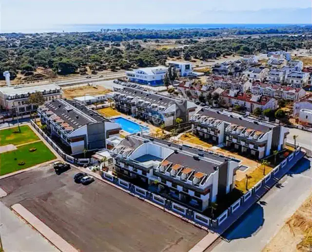Güzelobanın En Prestijli Sitesinde Full Eşyalı 2+1 Kiralık Daire — görsel 2