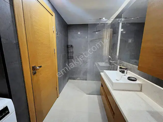 Güzelobanın En Prestijli Sitesinde Full Eşyalı 2+1 Kiralık Daire — görsel 24