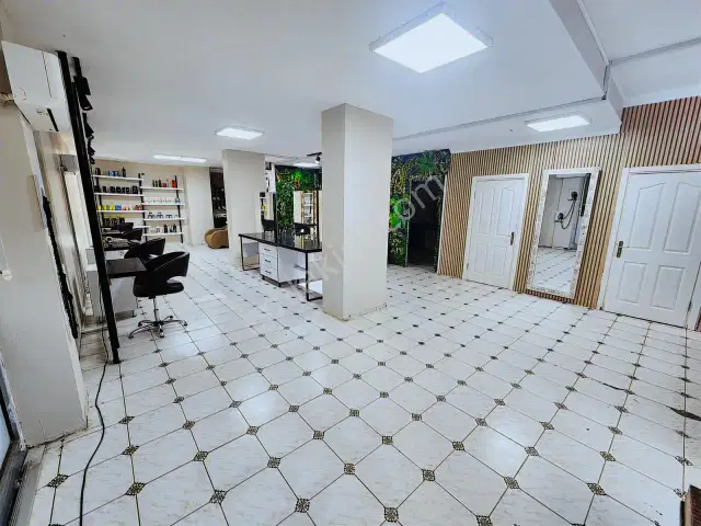 Markantalya Karşısı 10 Metre Cepheli 400 M2 Kiralık Dükkan — görsel 7