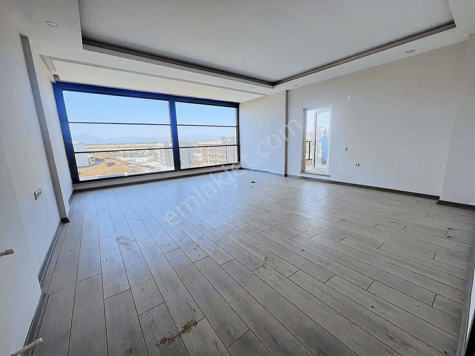 Altıntaşın En Geniş Ayrı Mutfaklı Eşyasız 2+1 Kiralık Daire — görsel 2