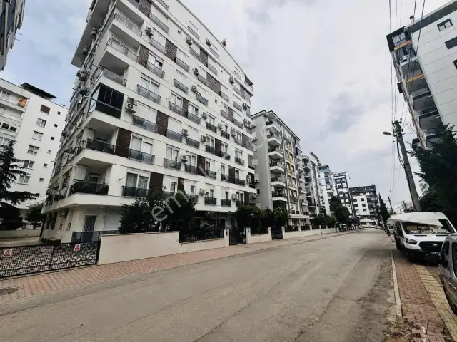 Merkezi Konum Da Ayrı Mutfaklı 2+1 Doğalgaz Lı Satılık Daire — görsel 1
