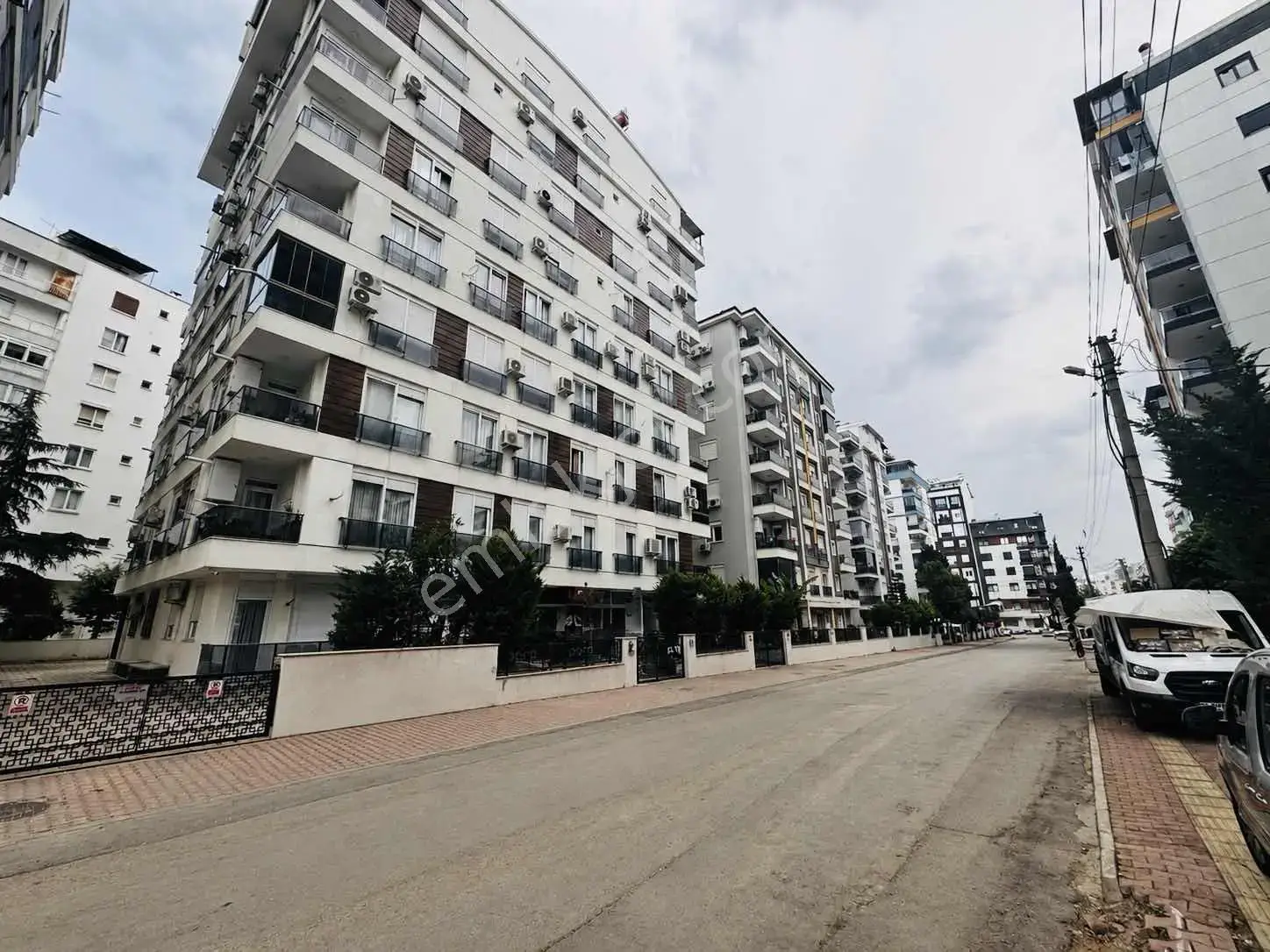 Merkezi Konum Da Ayrı Mutfaklı 2+1 Doğalgaz Lı Satılık Daire — görsel 1