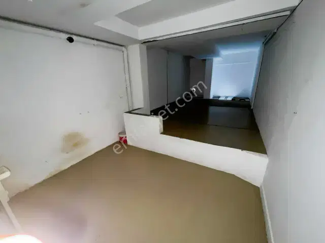 Şarampol Kapalı Yol Tramvay Hattı Üzerinde Satılık Dükkan — görsel 16