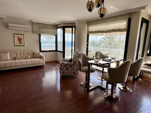 Gülay Tuncay'dan Lal Sitesinde Deniz Manzaralı Satılık Daire — görsel 7