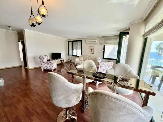 Gülay Tuncay'dan Lal Sitesinde Deniz Manzaralı Satılık Daire — görsel 10