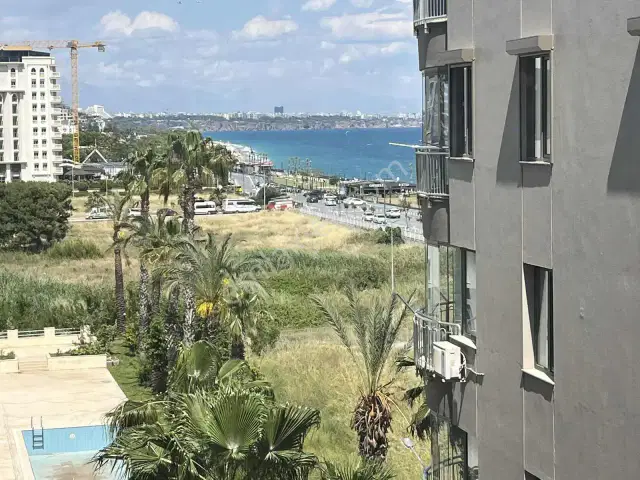 Gülay Tuncay'dan Lal Sitesinde Deniz Manzaralı Satılık Daire — görsel 15