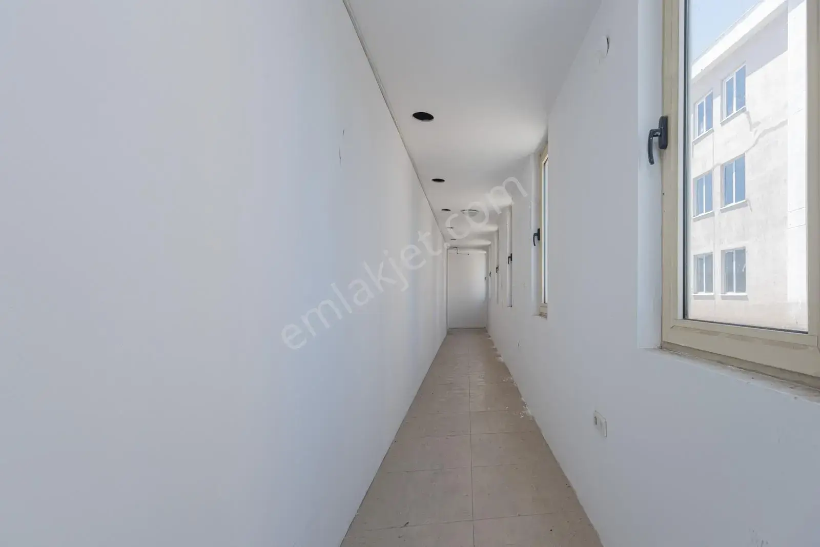 Aspendos Bulvarı'nda 2000 M2 Satılık Devasa İş Merkezi — görsel 5