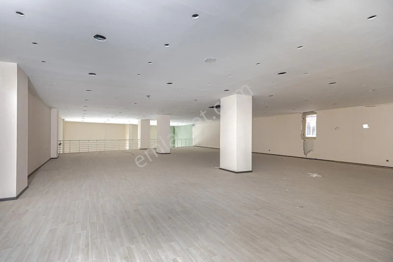 Aspendos Bulvarı'nda 2000 M2 Satılık Devasa İş Merkezi — görsel 14