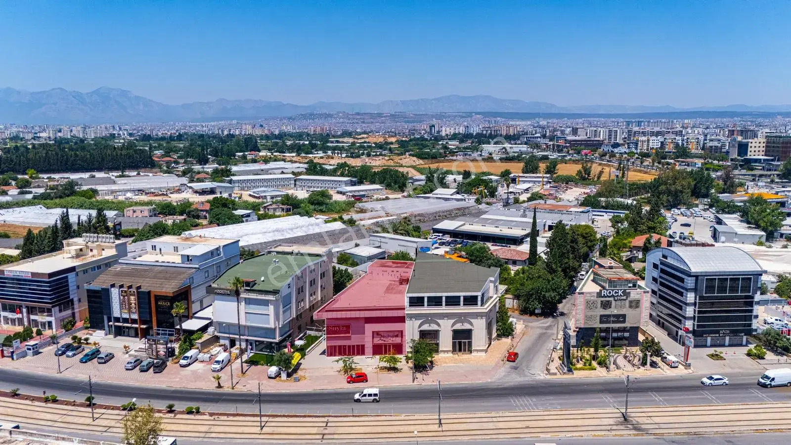 Aspendos Bulvarı'nda 2000 M2 Satılık Devasa İş Merkezi — görsel 21