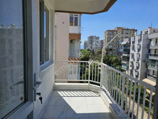 Fener Mah.astur Sitesinde Kiralık 3+1 Daire — görsel 3