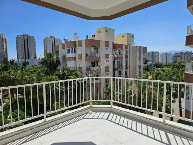 Fener Mah.astur Sitesinde Kiralık 3+1 Daire — görsel 6