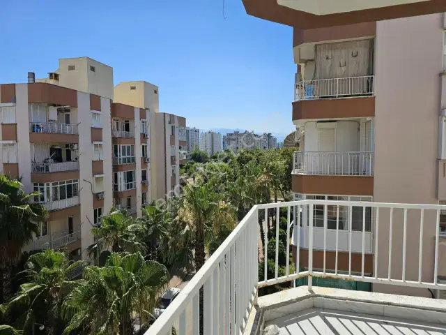 Fener Mah.astur Sitesinde Kiralık 3+1 Daire — görsel 7