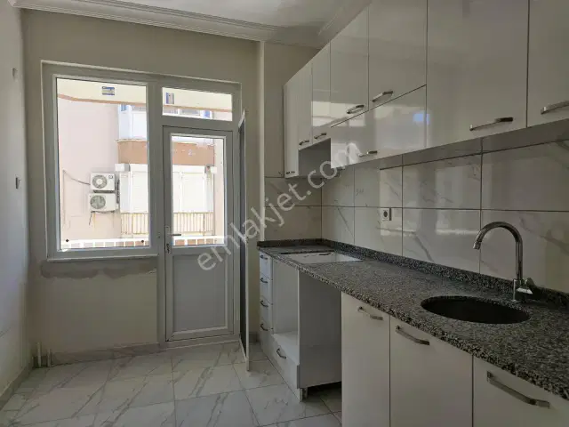 Fener Mah.astur Sitesinde Kiralık 3+1 Daire — görsel 13