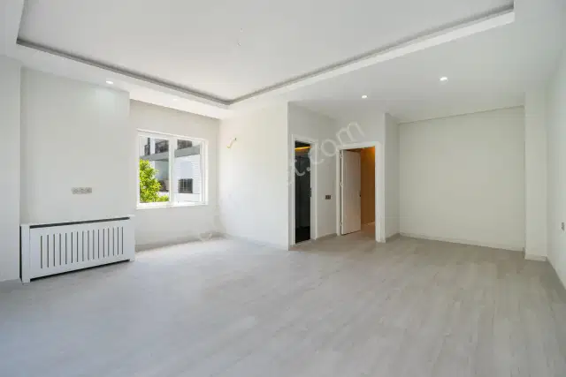 Şehrin Kalbinde Satılık Masrafsız 4+2 Villa — görsel 32