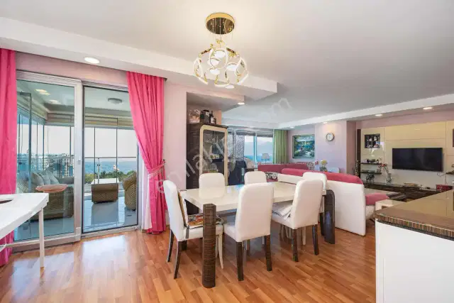 Yeşılbahçe Giritli Ali Bey Evlerinde Deniz Manzaralı — görsel 19