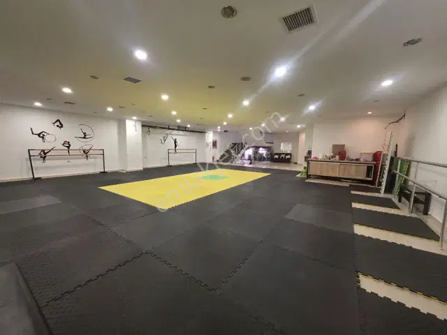 1.100 M2 6 Kat Tüm Techizatları İle Birlikte Devren Spor Salonu — görsel 4
