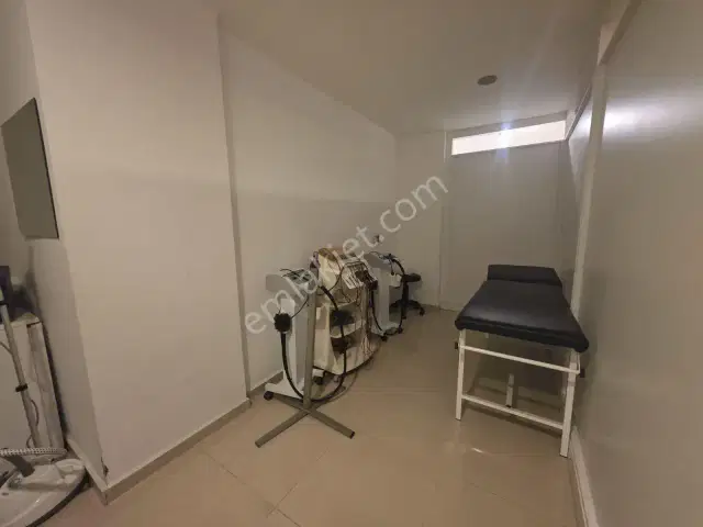 1.100 M2 6 Kat Tüm Techizatları İle Birlikte Devren Spor Salonu — görsel 28
