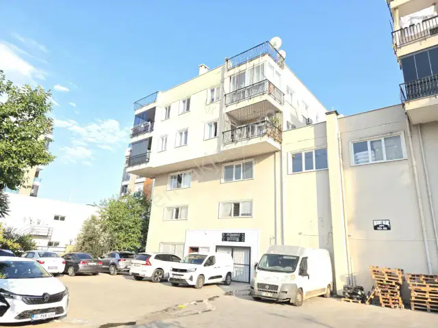 Habiplerde Arakat Asansörlü Geniş 1+1 Daire — görsel 10