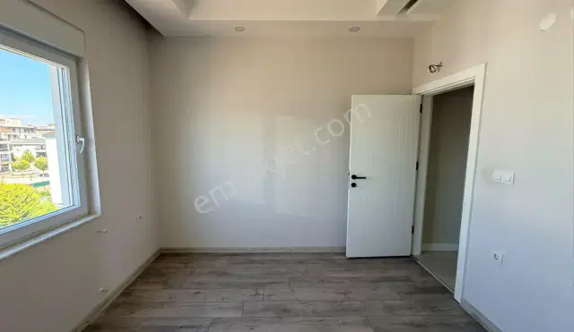 Döşemealtı Bahçeyaka'da Havuzlu Apartmanda 3+1 Daire — görsel 7