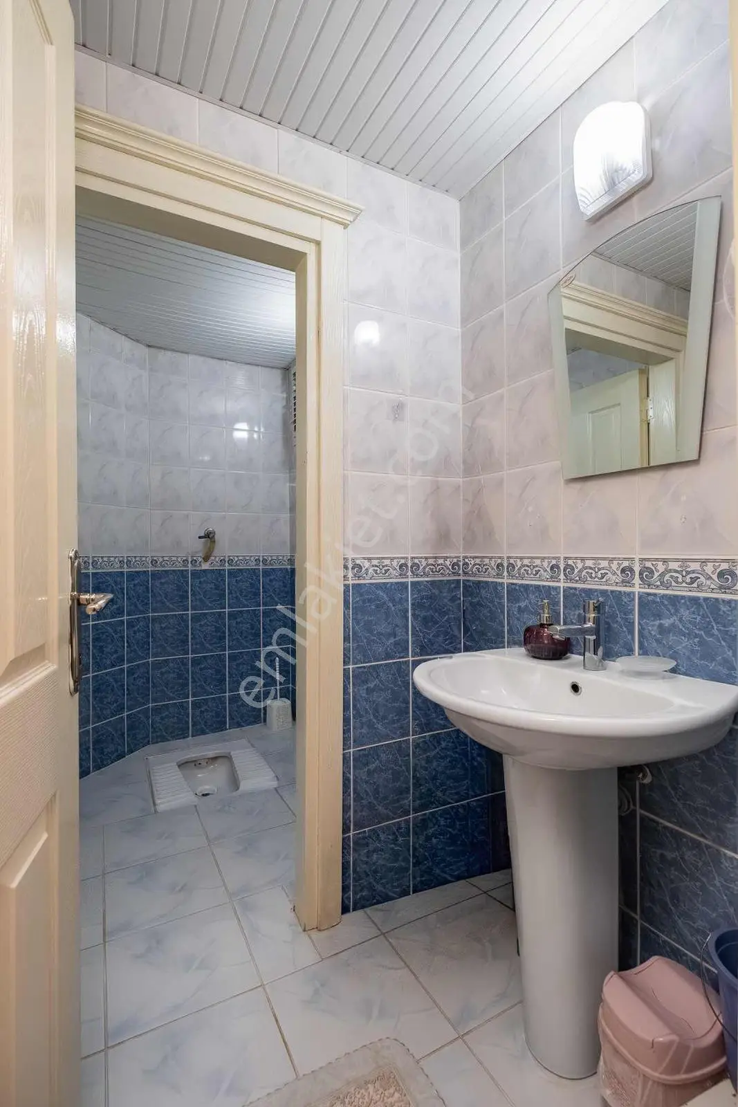 Yalı Caddesinde Site İçerisinde Ara Kat Satılık Daire — görsel 2