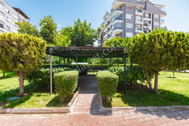 Yalı Caddesinde Site İçerisinde Ara Kat Satılık Daire — görsel 6