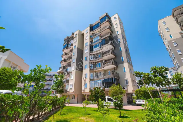 Yalı Caddesinde Site İçerisinde Ara Kat Satılık Daire — görsel 9