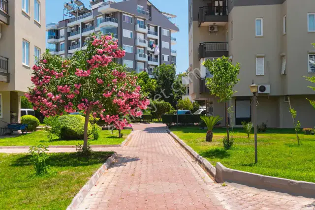 Yalı Caddesinde Site İçerisinde Ara Kat Satılık Daire — görsel 11