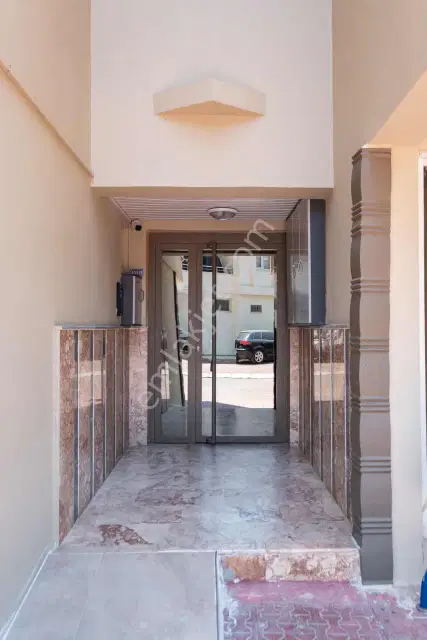 Yalı Caddesinde Site İçerisinde Ara Kat Satılık Daire — görsel 15