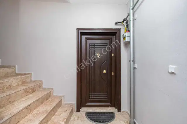 Yalı Caddesinde Site İçerisinde Ara Kat Satılık Daire — görsel 18