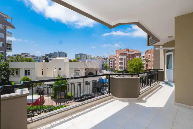 Yalı Caddesinde Site İçerisinde Ara Kat Satılık Daire — görsel 32