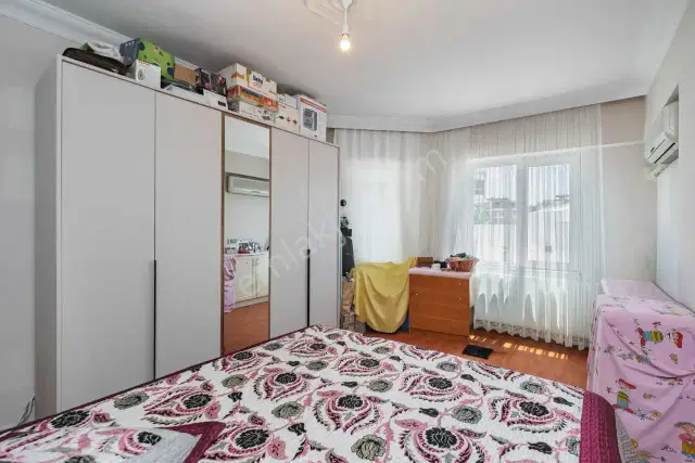 Yalı Caddesinde Site İçerisinde Ara Kat Satılık Daire — görsel 33