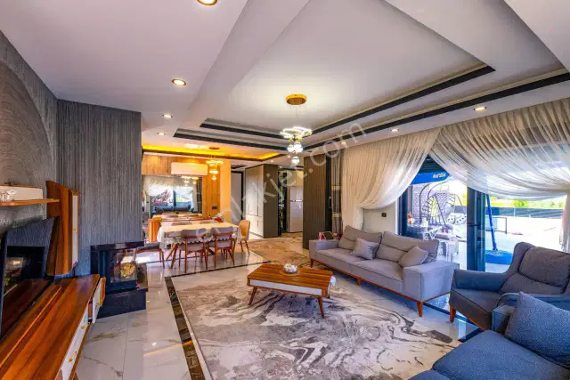 Döşemealtı'nda Yüzme Havuzlu Emsalsiz 4+1 Villa — görsel 14