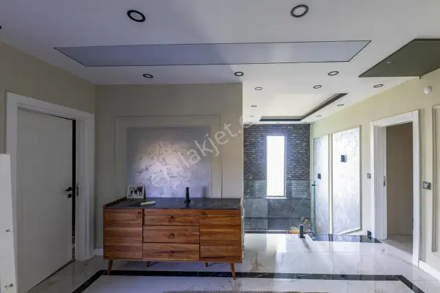 Döşemealtı'nda Yüzme Havuzlu Emsalsiz 4+1 Villa — görsel 27