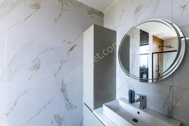 Döşemealtı'nda Yüzme Havuzlu Emsalsiz 4+1 Villa — görsel 28