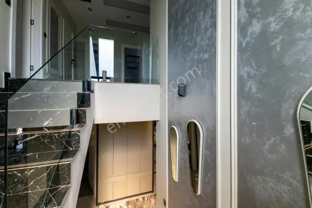 Döşemealtı'nda Yüzme Havuzlu Emsalsiz 4+1 Villa — görsel 30