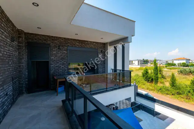 Döşemealtı'nda Yüzme Havuzlu Emsalsiz 4+1 Villa — görsel 35