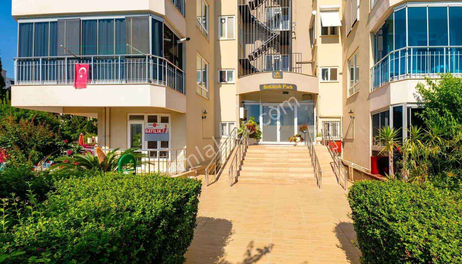 Güzeloba Botanik Sitesi'nde Geniş 2+1 Daire — görsel 2