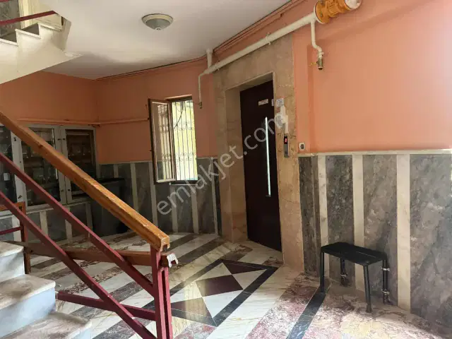 Yeşilbahçede Merkezi Konumda, Geniş 3+1 Kiralık Daire — görsel 4