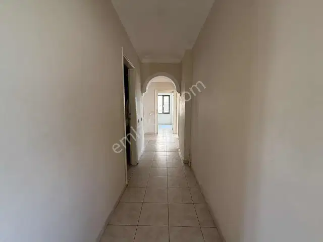 Yeşilbahçede Merkezi Konumda, Geniş 3+1 Kiralık Daire — görsel 18