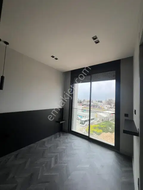 Havalimanına Yakın 1+1 Konsept Site İçerisinde Satılık Daire — görsel 3