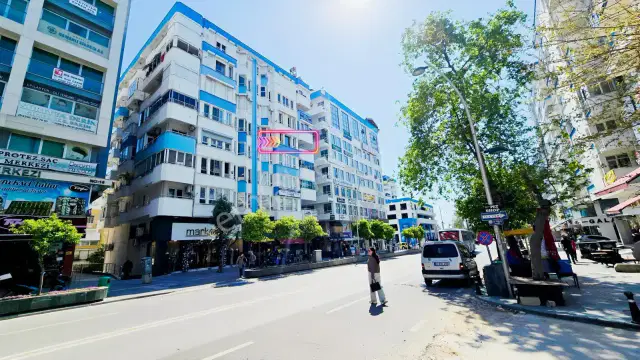 Güllük Cad Üstü, Denize Yürme Mesafe,tadilatlı 3+1 Satılık — görsel 12