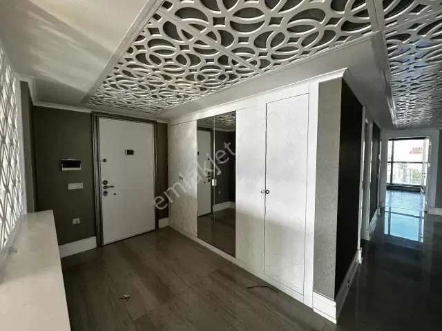 Gürsu'da Elit Bir Yaşam İçin Ödüllü Sitede Kiralık Dubleks. — görsel 12