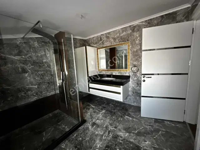 Gürsu'da Elit Bir Yaşam İçin Ödüllü Sitede Kiralık Dubleks. — görsel 14