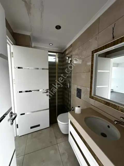 Gürsu'da Elit Bir Yaşam İçin Ödüllü Sitede Kiralık Dubleks. — görsel 26